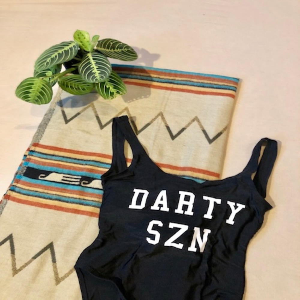 Women’s one-piece swimsuit (NEW) - Picture 2 of 5